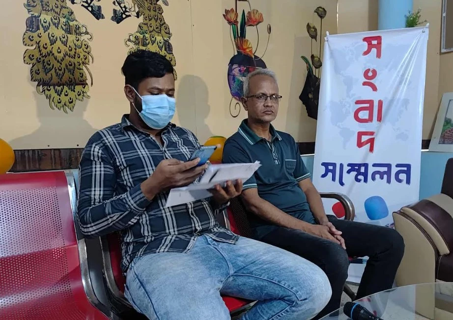 রাজশাহীতে হত্যা মামলার বাদিকে অপহরণ! কোর্টে নিয়ে মামলা প্রত্যাহারের অভিযোগ